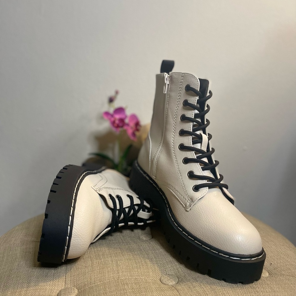 Sincerely Jules “Harley” Combat Boots - Size 8.5 - Picture 9 of 12